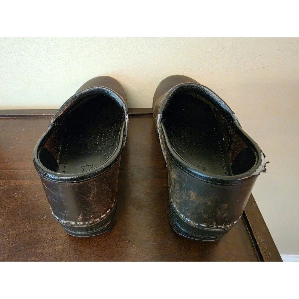 Dansko Women's Brown Leather Professional Nursing Comfort Clogs Size 40 US 9-9.5